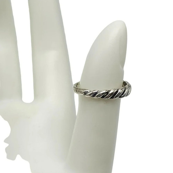 Sterling Silver Twisted Band Ring Size 7 Vintage - Picture 2 of 6